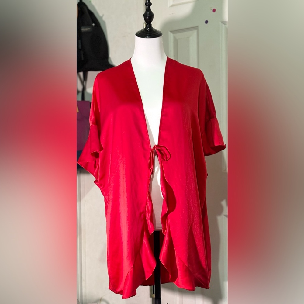 Victoria’s Secret red satin (LOVE) robe🌹